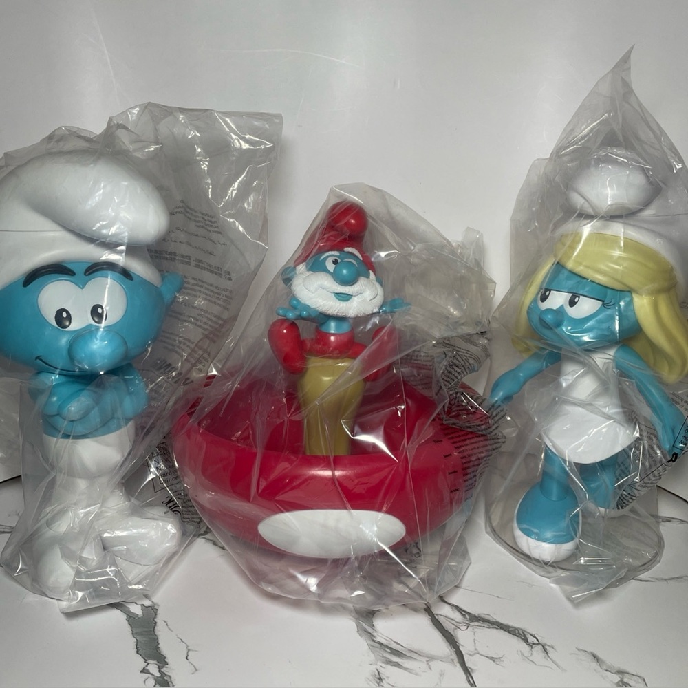 Smurfs (2025) Papa Smurf Mushroom Popcorn Bucket + Smurfette Clumsy Drink Cups
